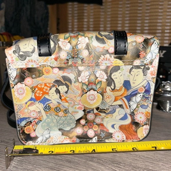 Dr. Martens 7" Eastern Art Leather Satchel Multi/Black - Picture 4 of 9